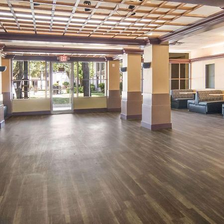 Rodeway Inn Duncanville Ngoại thất bức ảnh
