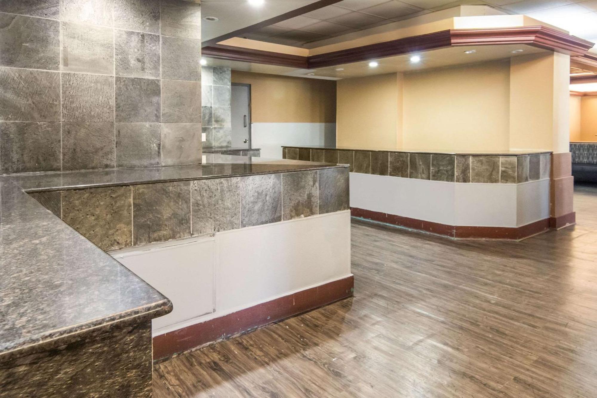 Rodeway Inn Duncanville Ngoại thất bức ảnh