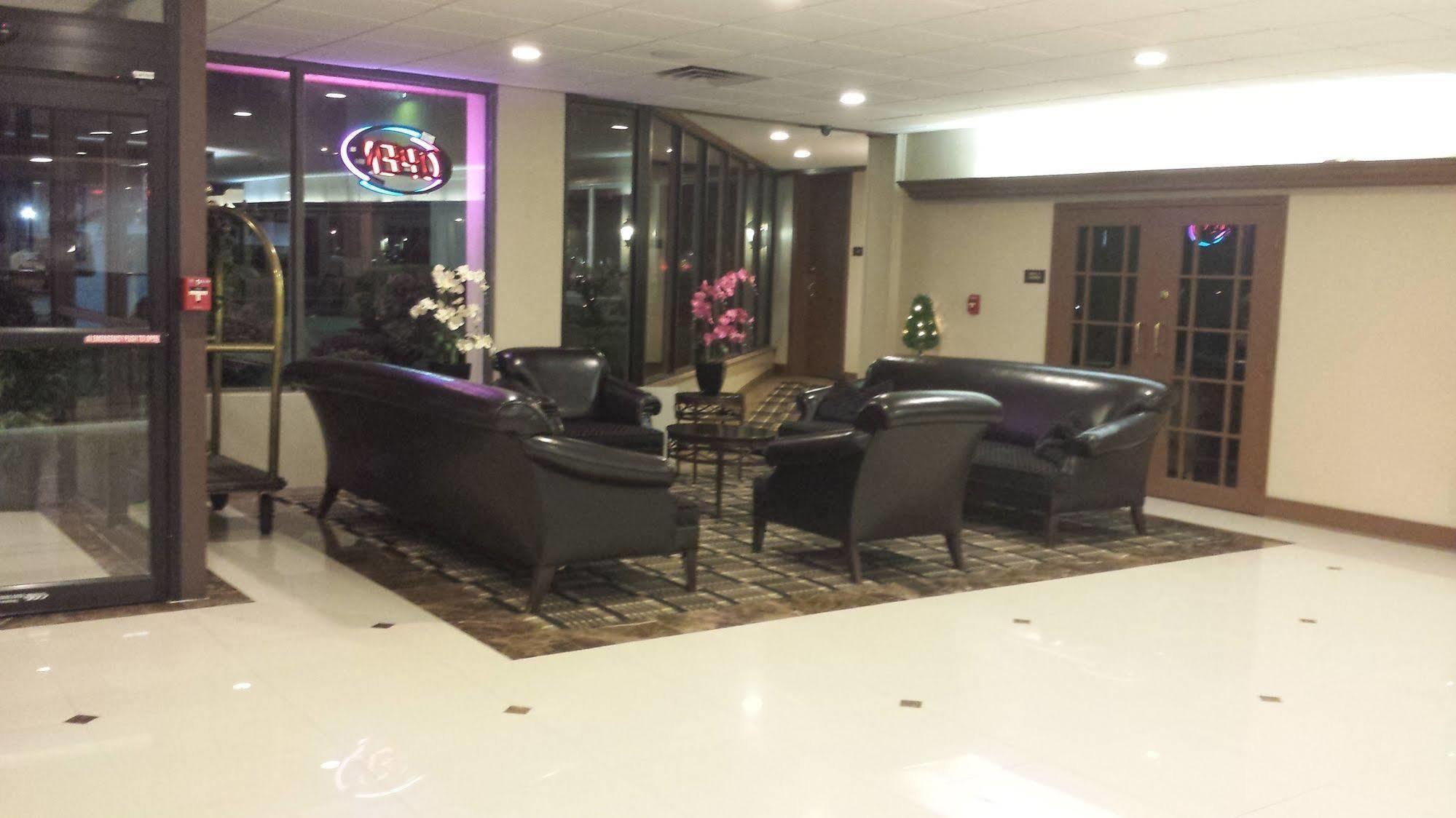 Rodeway Inn Duncanville Ngoại thất bức ảnh